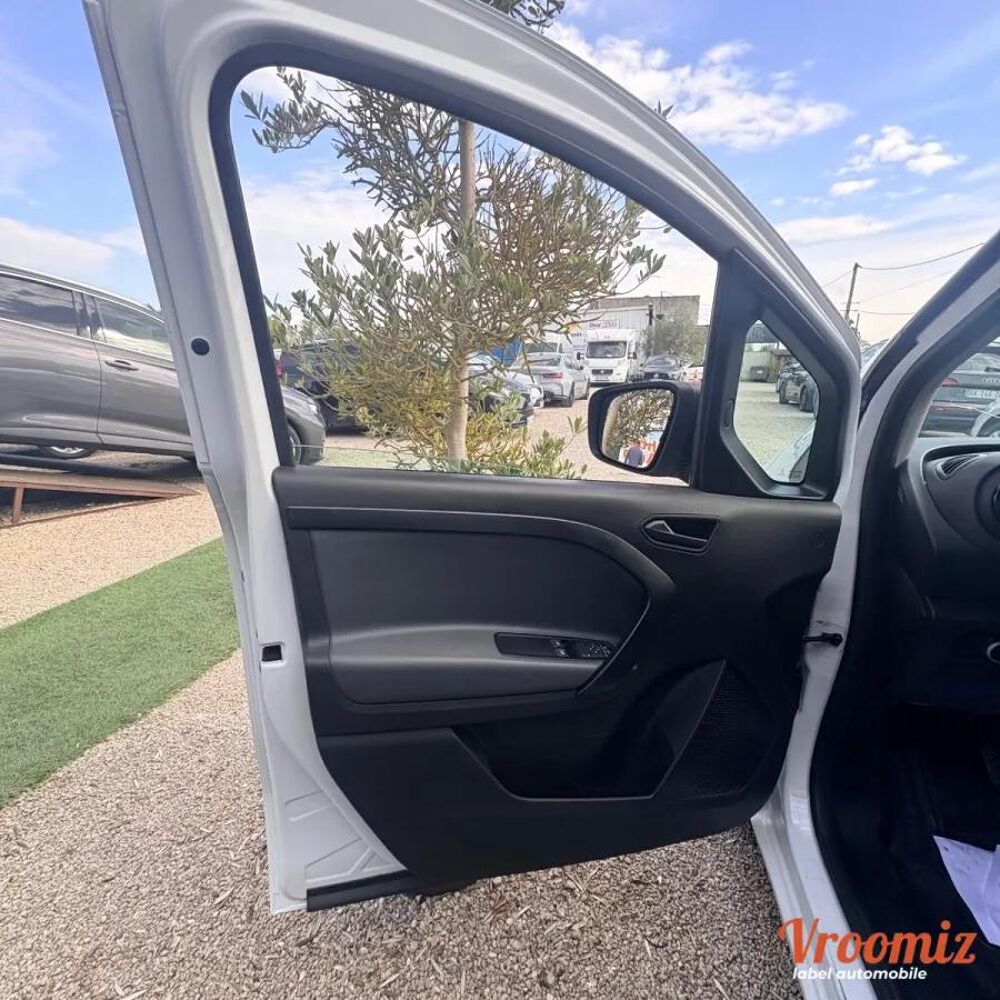 Citan fourgon FOURGON 1.5 109 CDI 95 FIGHTER 2022 occasion 78490 Galluis