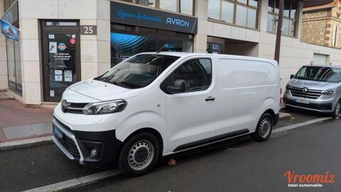 Toyota Proace FOURGON 1.5 D4D 120 MEDIUM L2 BUSINESS 2021 occasion Enghien-les-Bains 95880