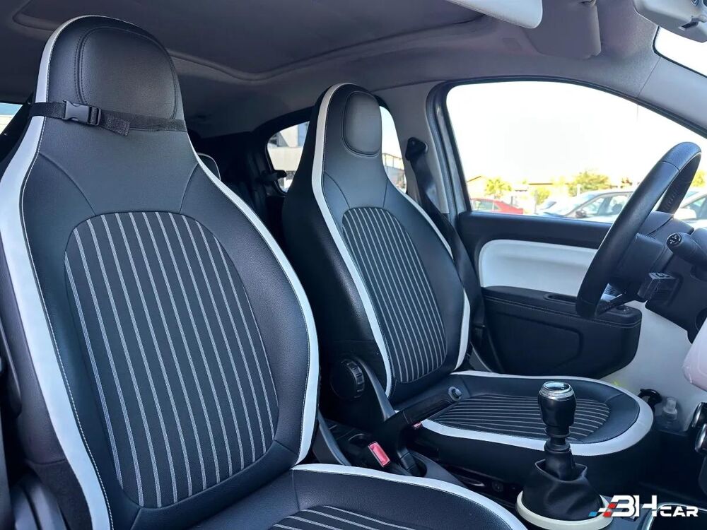 Twingo 0.9 TCE 90 INTENS 2019 occasion 33980 Audenge
