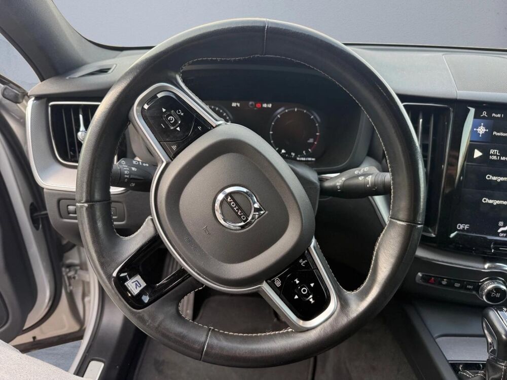 XC60 2.0 D4 190 R-DESIGN GEARTRONIC BVA 2021 occasion 33700 MERIGNAC