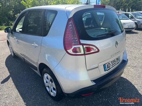 Sc&eacute;nic 1.5 DCI 110 DYNAMIQUE 2009 occasion 89340 Villeneuve-la-Guyard