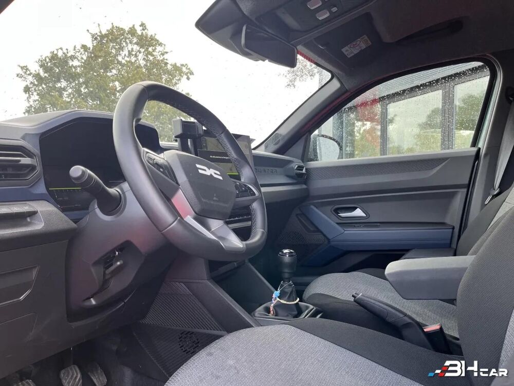 Duster 1.2 TCE 130 HYBRID MHEV 48VOLT EXPRESSION 4X2 2024 occasion 33980 Audenge