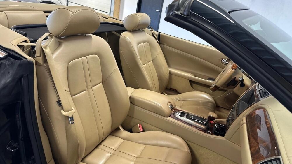 XK 4.2 V8 4.2 Cabrio 2006 occasion 76190 Auzebosc
