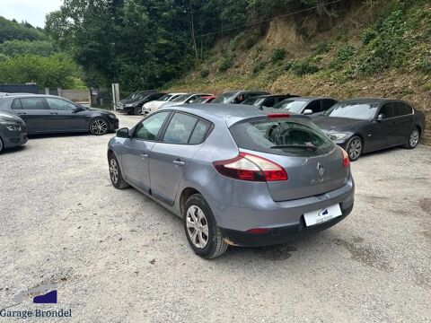 M&eacute;gane 2010 occasion 69580 Sathonay-Camp