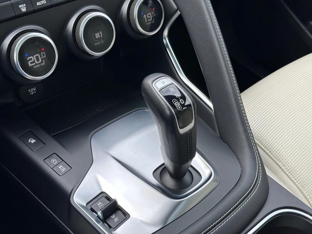 E-PACE 2019 occasion 78420 Carri&egrave;res-sur-Seine