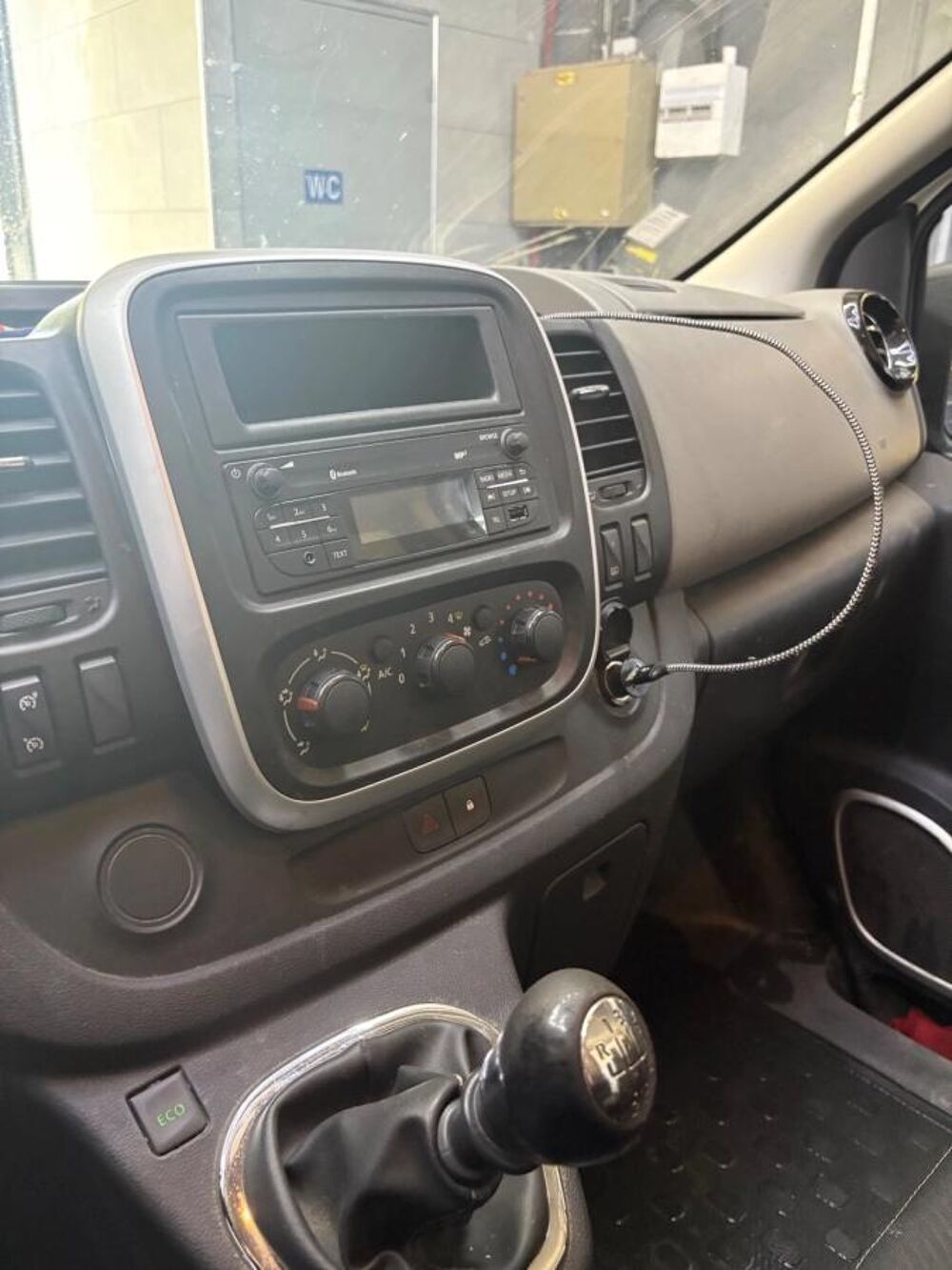 Trafic FOURGON 1.6 DCI 95 1T2 L1H1 GRAND-CONFORT START-STOP 2017 occasion 91250 SAINTRY-SUR-SEINE