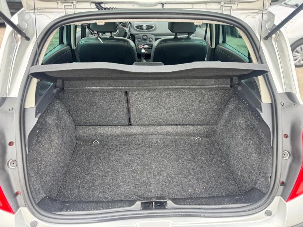 Clio 1.6 90 EDITION DYNAMIQUE 2007 occasion 10120 Saint-Andr&eacute;-les-Vergers