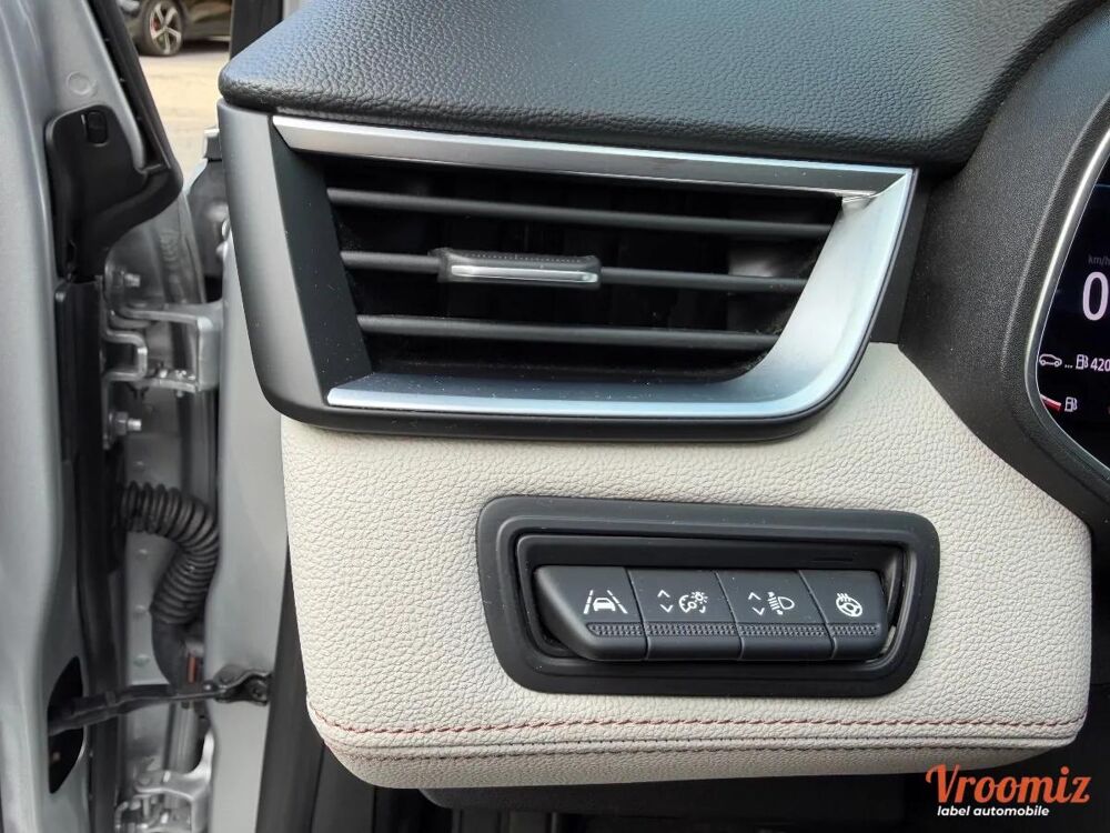 Clio 1.6 E-TECH 140H 90 HYBRID FULL-HYBRID INITIALE PARIS BVA 2022 occasion 78490 Montfort l'Amaury