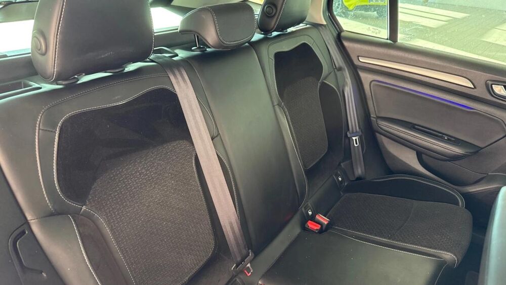 M&eacute;gane DCI 130 Intens 2017 occasion 17600 Saujon