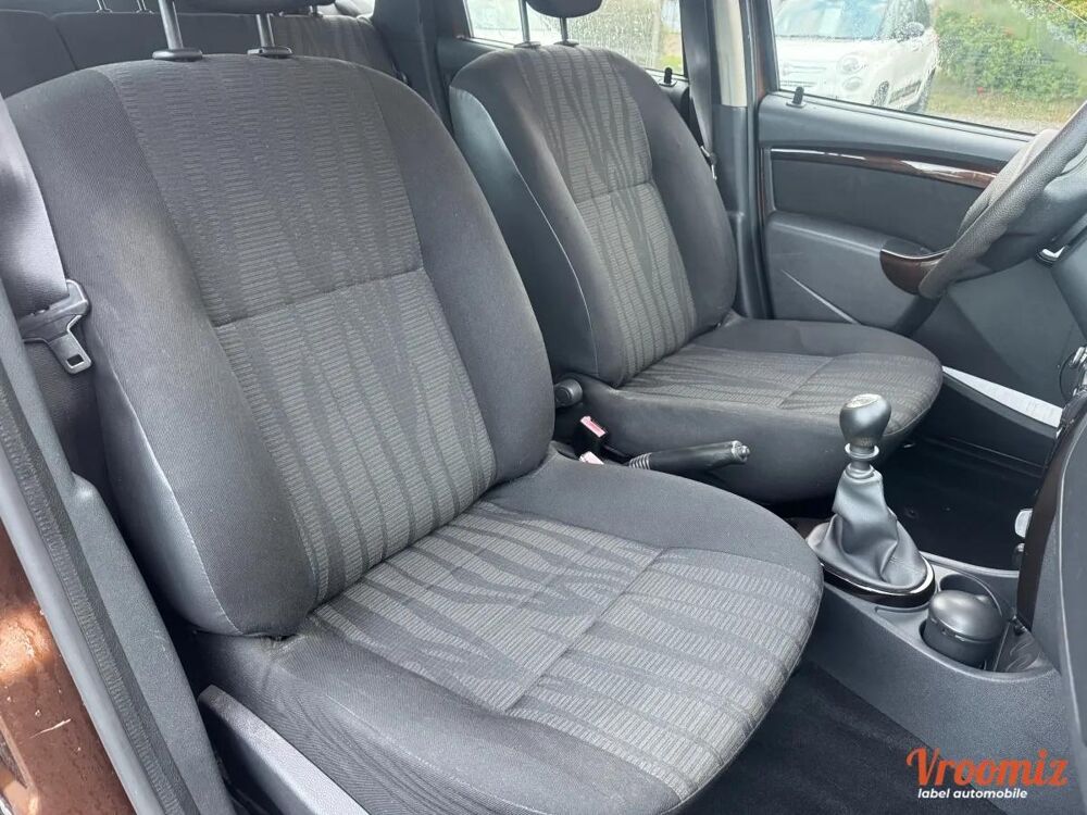 Duster 1.5 DCI 110 AMBIANCE 4X2 2012 occasion 89340 Villeneuve-la-Guyard