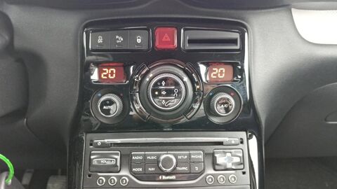 C3 1.2 Exclusive 2015 occasion 60200 Compi&egrave;gne