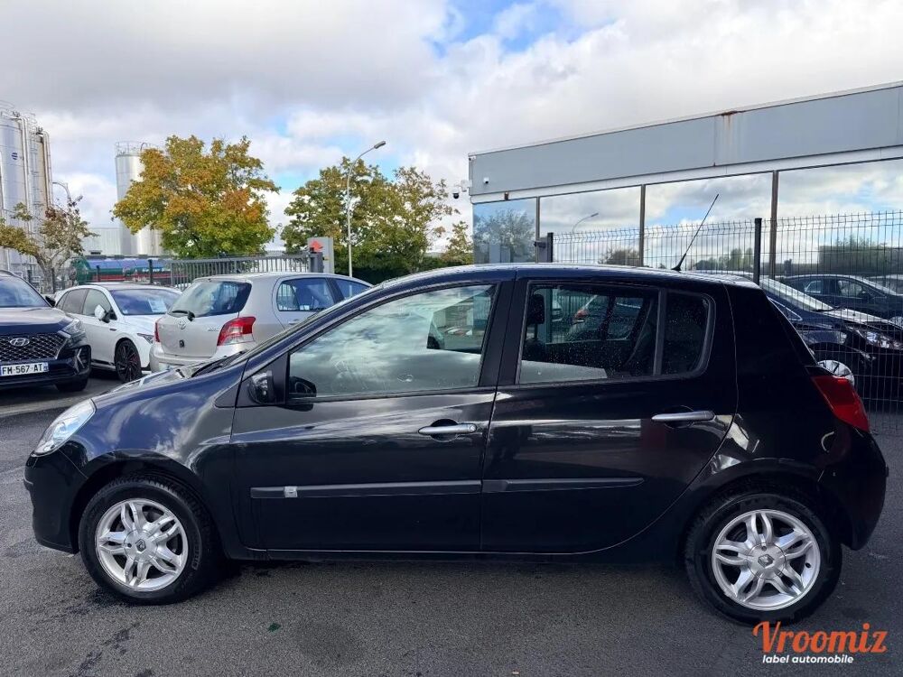 Clio 1.2 75 AUTHENTIQUE 2008 occasion 41000 Blois