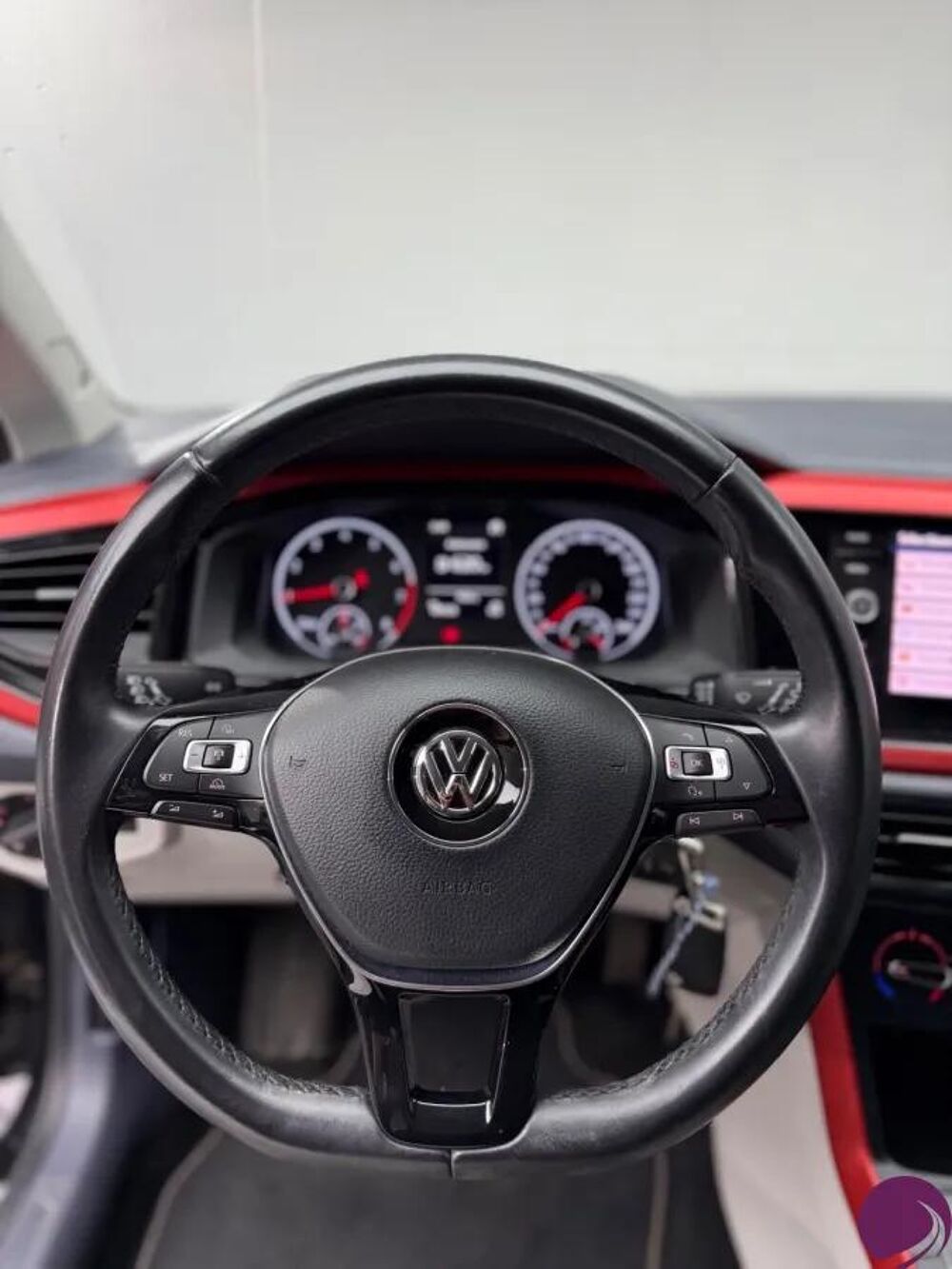Polo 1.0 TSI 95 CONFORTLINE - BEATS - Suivi VW - Radar AV/Ar - GP 2017 occasion 59169 F&eacute;rin