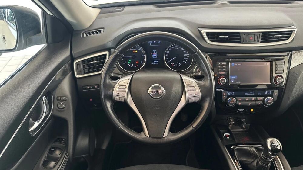 X-Trail 2016 occasion 17600 Saujon