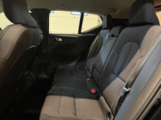 XC40 1.5 T2 130 MOMENTUM ESSENTIEL 2WD GEARTRONIC BVA 2022 occasion 78410 Aubergenville