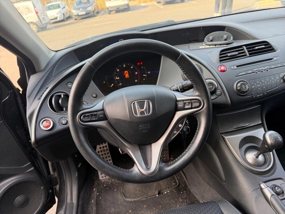 Civic 2.2 ICTDI 140 EVOLUTION 2011 occasion 33700 MERIGNAC