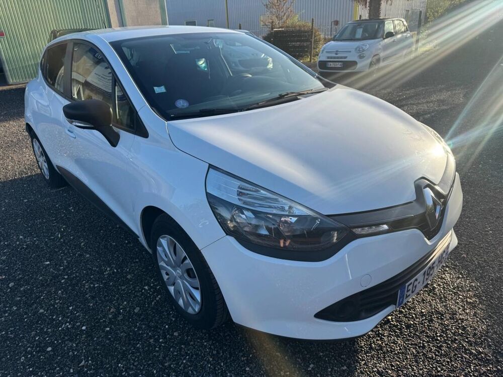 Clio 1.2 75 LIFE 2016 occasion 89340 Villeneuve-la-Guyard