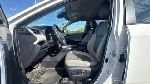 RAV 4 Lounge 2WD / Suivi complet Toyota 2019 occasion 60200 Compi&egrave;gne