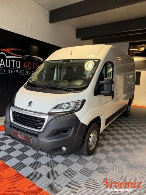 Annonce voiture Peugeot Boxer 8990 €