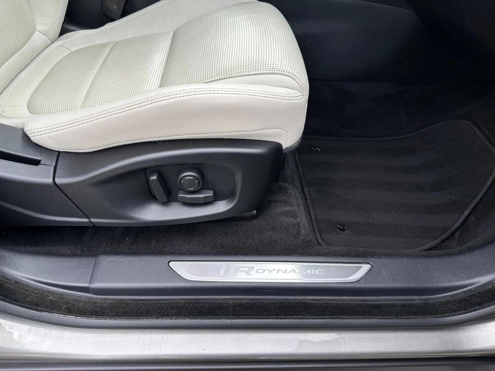 E-PACE 2019 occasion 78420 Carri&egrave;res-sur-Seine