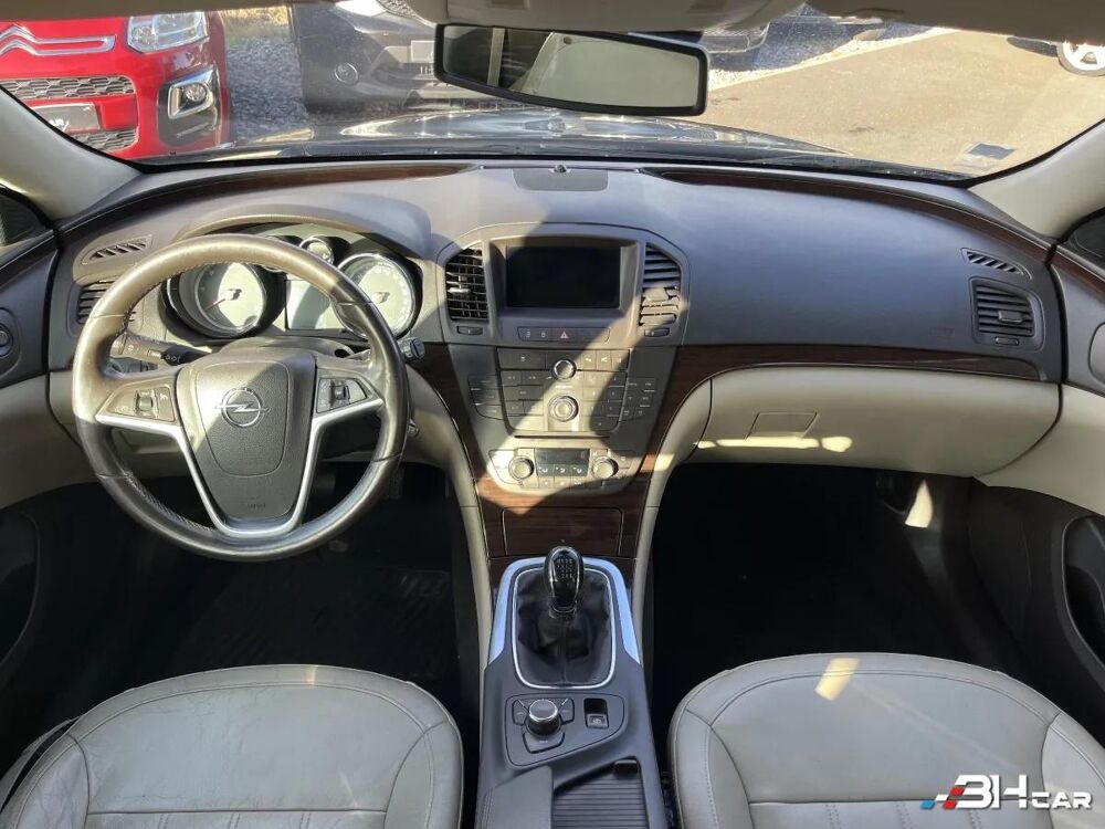 Insignia GENERATION-I 2.0 CDTI 130 ECOFLEX EDITION 2010 occasion 33980 Audenge