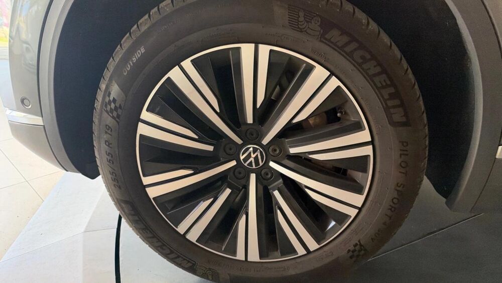 Touareg E HYBRID Elegance eHybrid 4Motion 2021 occasion 33600 Pessac