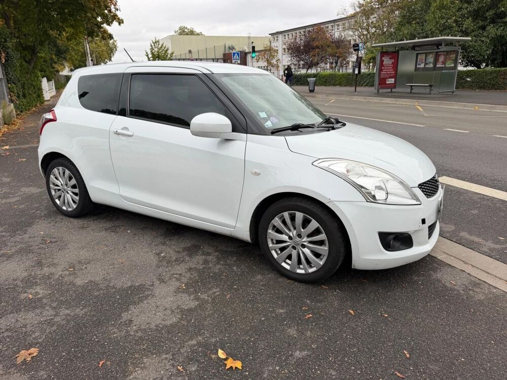Swift 1.2 VVT 95 GLX BVA 2013 occasion 91200 Athis-Mons