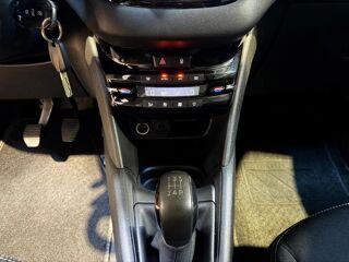 208 GENERATION-I 1.6 BLUEHDI 100 ACTIVE BUSINESS 2015 occasion 84100 ORANGE
