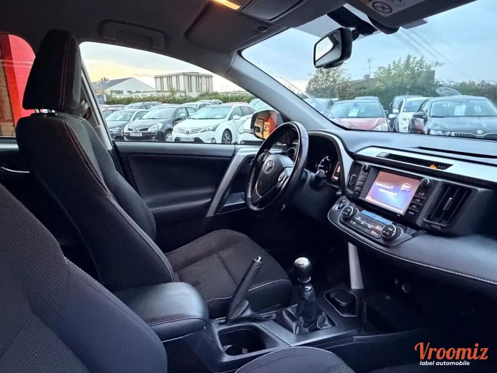 RAV 4 2.0 D4D 145 DYNAMIC 4X2 2016 occasion 41000 Blois