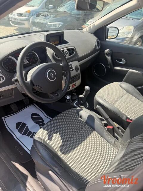 Clio 1.5 DCI 85 XV-DE-FRANCE 2010 occasion 69230 SAINT PRIEST