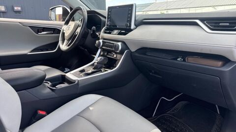 RAV 4 Lounge 2WD / Suivi complet Toyota 2019 occasion 60200 Compi&egrave;gne