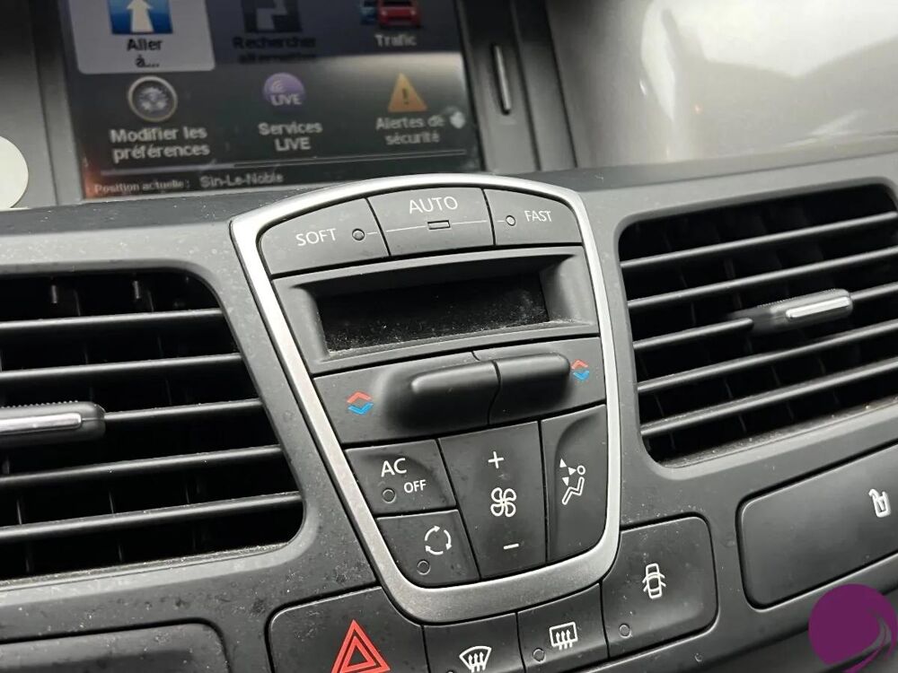 Laguna 1.5 DCI Black Edition 2010 occasion 59169 F&eacute;rin