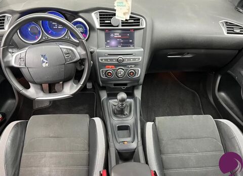 DS4 1.6 BLUEHDI 115 EXECUTIVE - Suivi Complet - Radar AV/Ar - Di 2016 occasion 59169 F&eacute;rin
