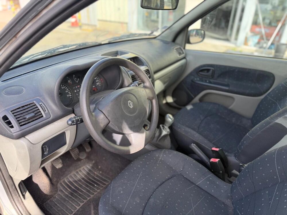 Clio 2003 occasion 78630 Orgeval