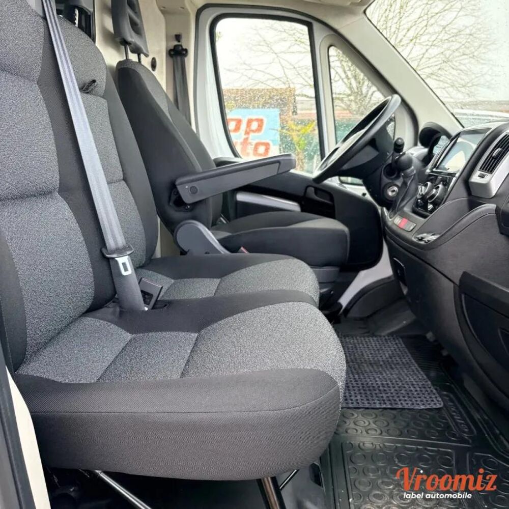 Ducato FOURGON 2.2 H3-POWER 160 35 MH2 VITRE BUSINESS BVA 2021 occasion 78490 Galluis