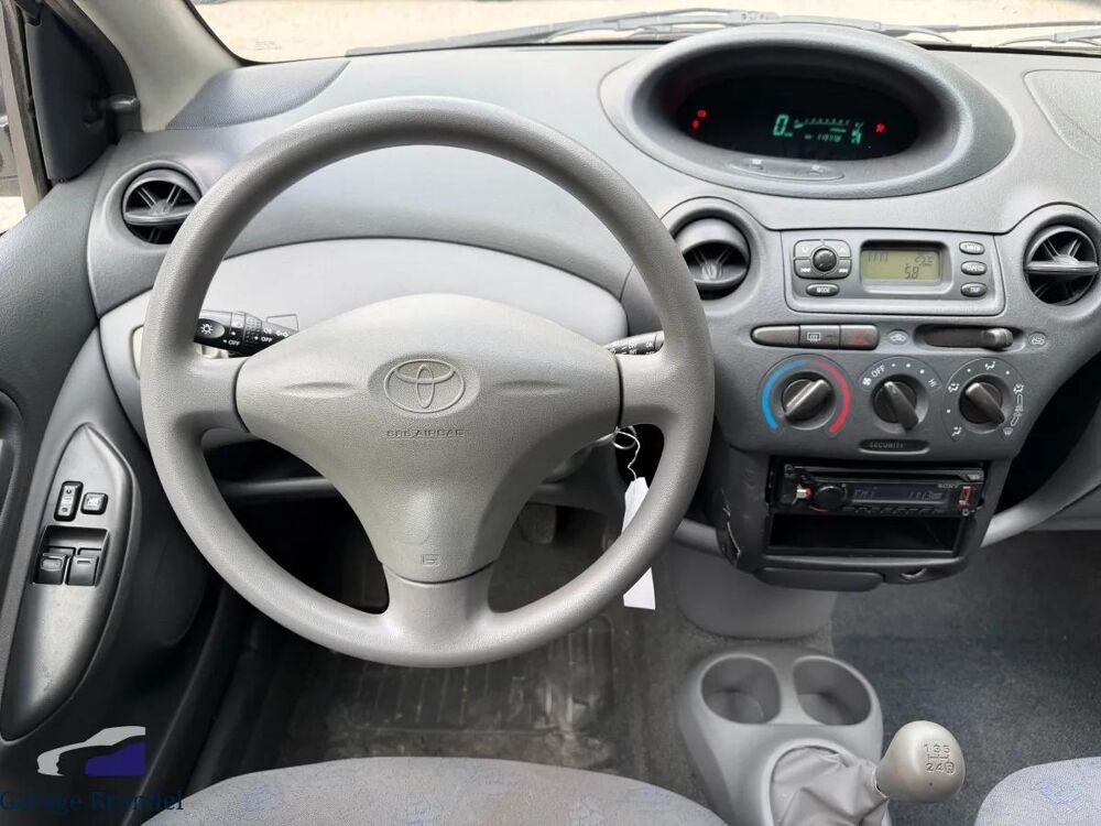 Yaris 2002 occasion 69580 Sathonay-Camp