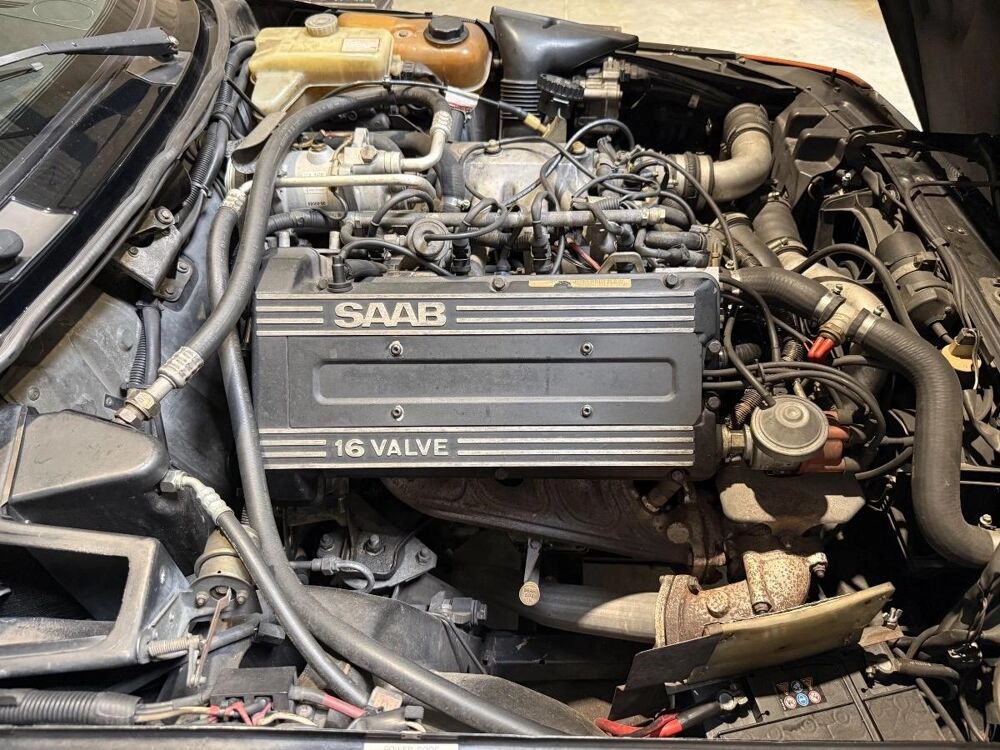 900 2.0 Turbo 16 S 175 ch 1989 occasion 78410 Aubergenville