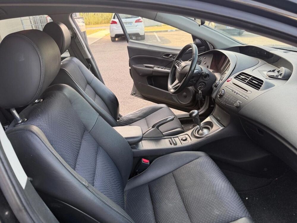 Civic 2.2 ICTDI 140 EVOLUTION 2011 occasion 33700 MERIGNAC