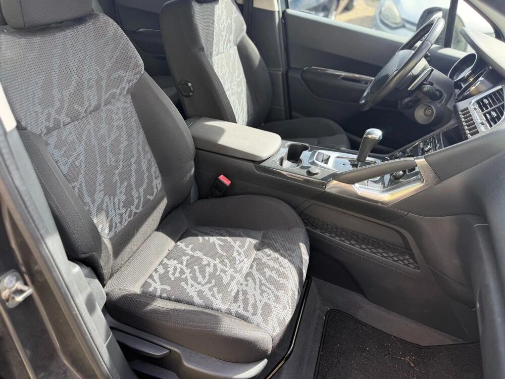 3008 GENERATION-I 1.6 HDI 110 PREMIUM BMP BVA 2011 occasion 78630 Orgeval