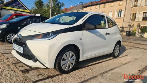 Toyota aygo 1.0 VVTI 70 Premi&egrave;re Main