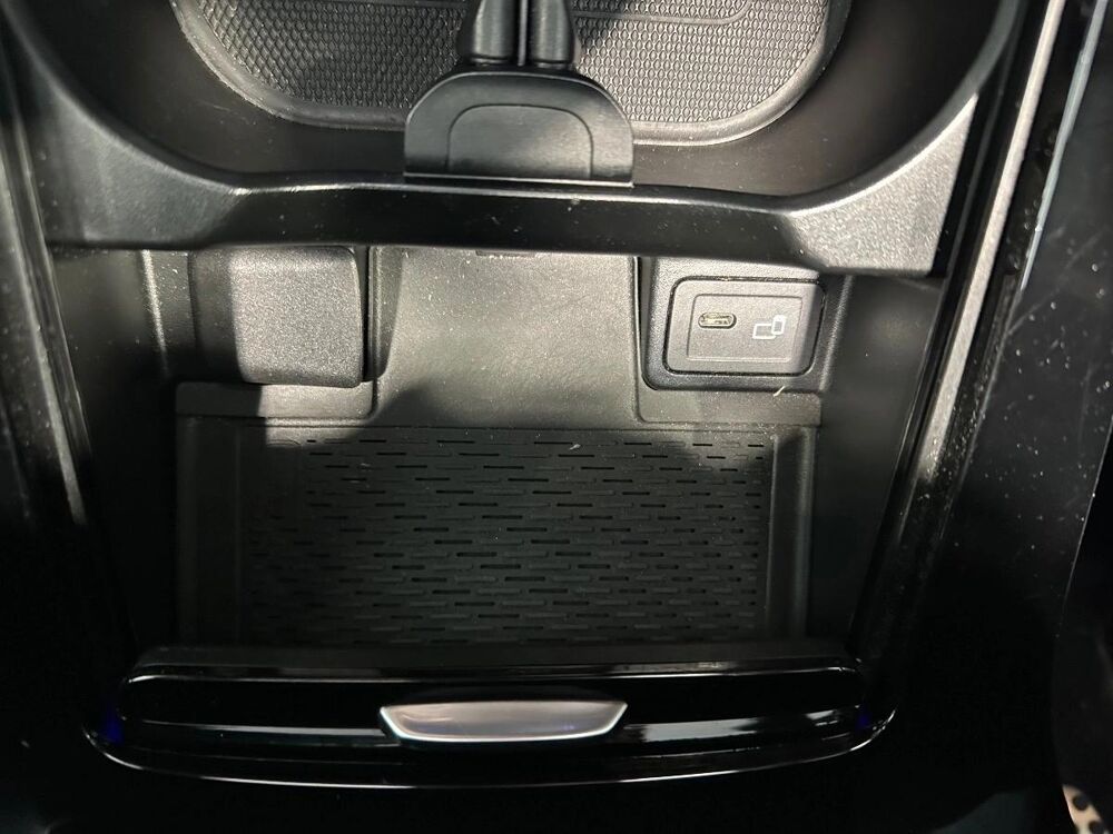 Classe A 1.3 250 E 218H 160 EQ-POWER PHEV HYBRID 15.6KWH AMG LINE 8G- 2020 occasion 59494 Petite-For&ecirc;t