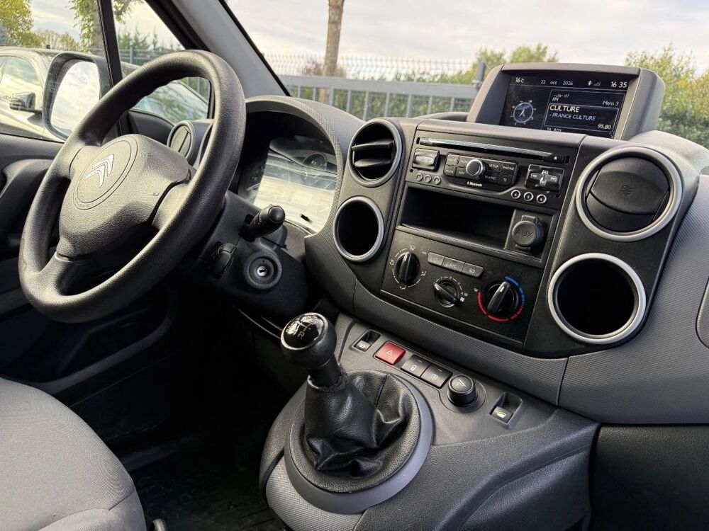 Berlingo GENERATION-II FOURGON 1.6 BLUEHDI 75 BUSINESS 2015 occasion 45560 Saint-Denis-en-Val