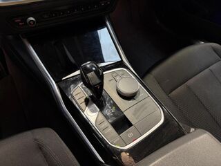 S&eacute;rie 3 330 I 330 i Lounge 2019 occasion 62400 B&eacute;thune
