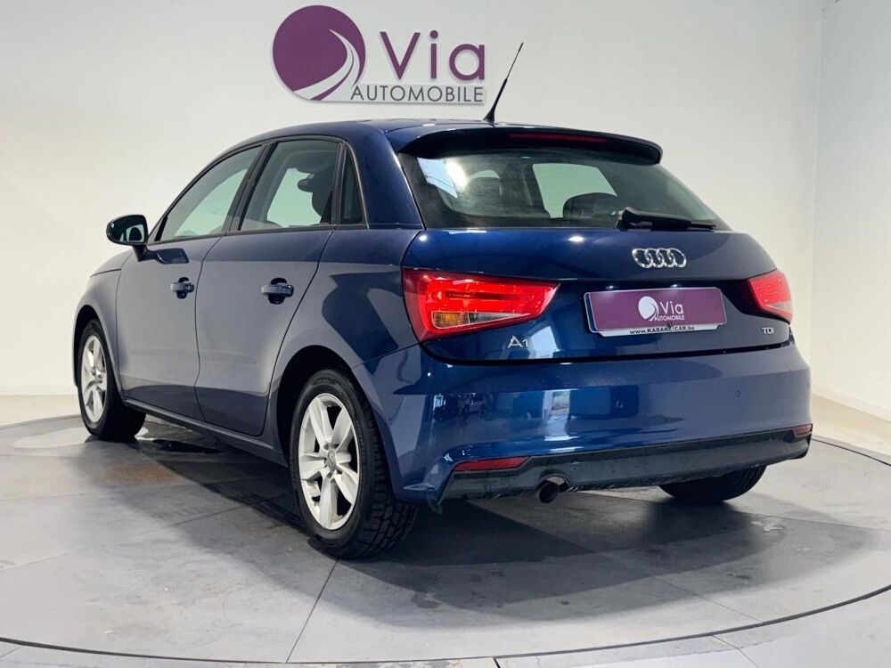 A1 SPORTBACK 1.4 TDI 90 AMBIENTE S-TRONIC BVA 2018 occasion 59494 Petite-For&ecirc;t