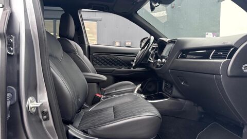Outlander 2.4 PHEV PHEV Intro Edition 4WD 2020 occasion 60200 Compi&egrave;gne