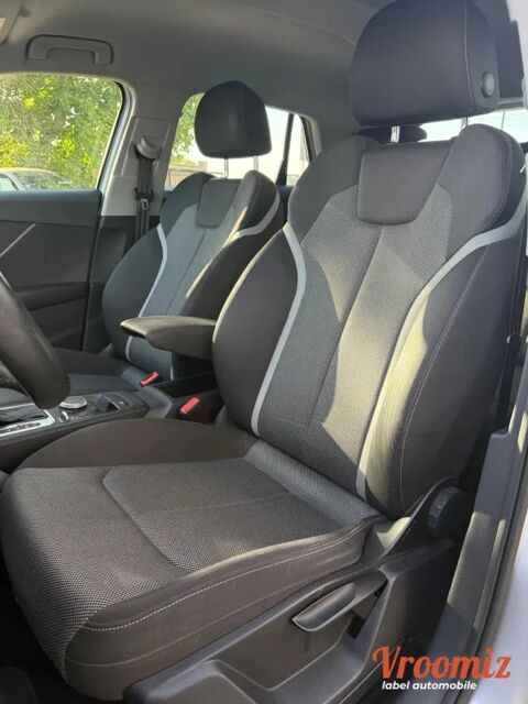 Q2 1.4 TFSI COD 150 BUSINESS LINE S-TRONIC BVA 2017 occasion 94520 P&eacute;rigny