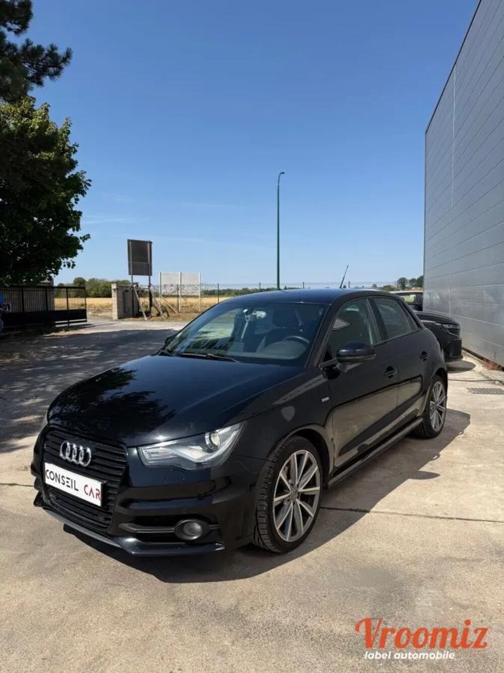 A1 SPORTBACK 1.4 TFSI 120 S-LINE S-TRONIC BVA 2014 occasion 94520 P&eacute;rigny