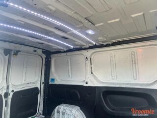 Trafic COMBI 2.0 BLUEDCI 120 ENERGY START-STOP 2021 occasion 45800 Saint-Jean-De-Braye