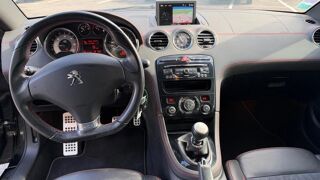 RCZ GT Line / 2.0 HDi 160ch / BVM6 / Suivi Peugeot 2015 occasion 60200 Compi&egrave;gne