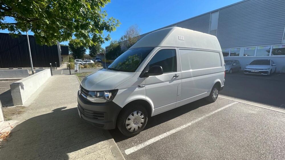 Transporter FOURGON T6 2.0 TDI 100 3T0 L2H1 BUSINESS LINE 2017 occasion 33600 Pessac